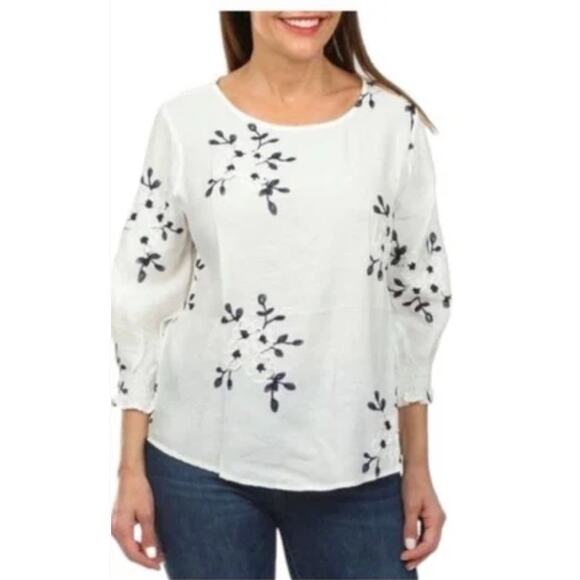 Kindred Tops - Kindred Anthropologie Size Large White Peasant Navy Embroidered Flowers Boho